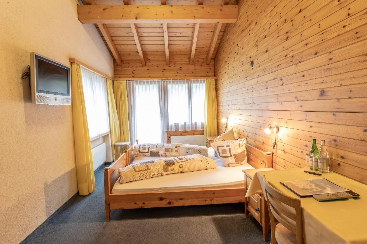 Landgasthof Sommerfeld Pragg-Jenaz ภายนอก รูปภาพ