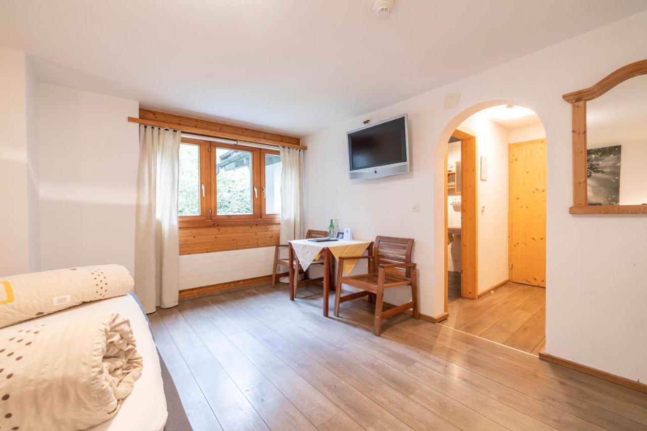 Landgasthof Sommerfeld Pragg-Jenaz ภายนอก รูปภาพ