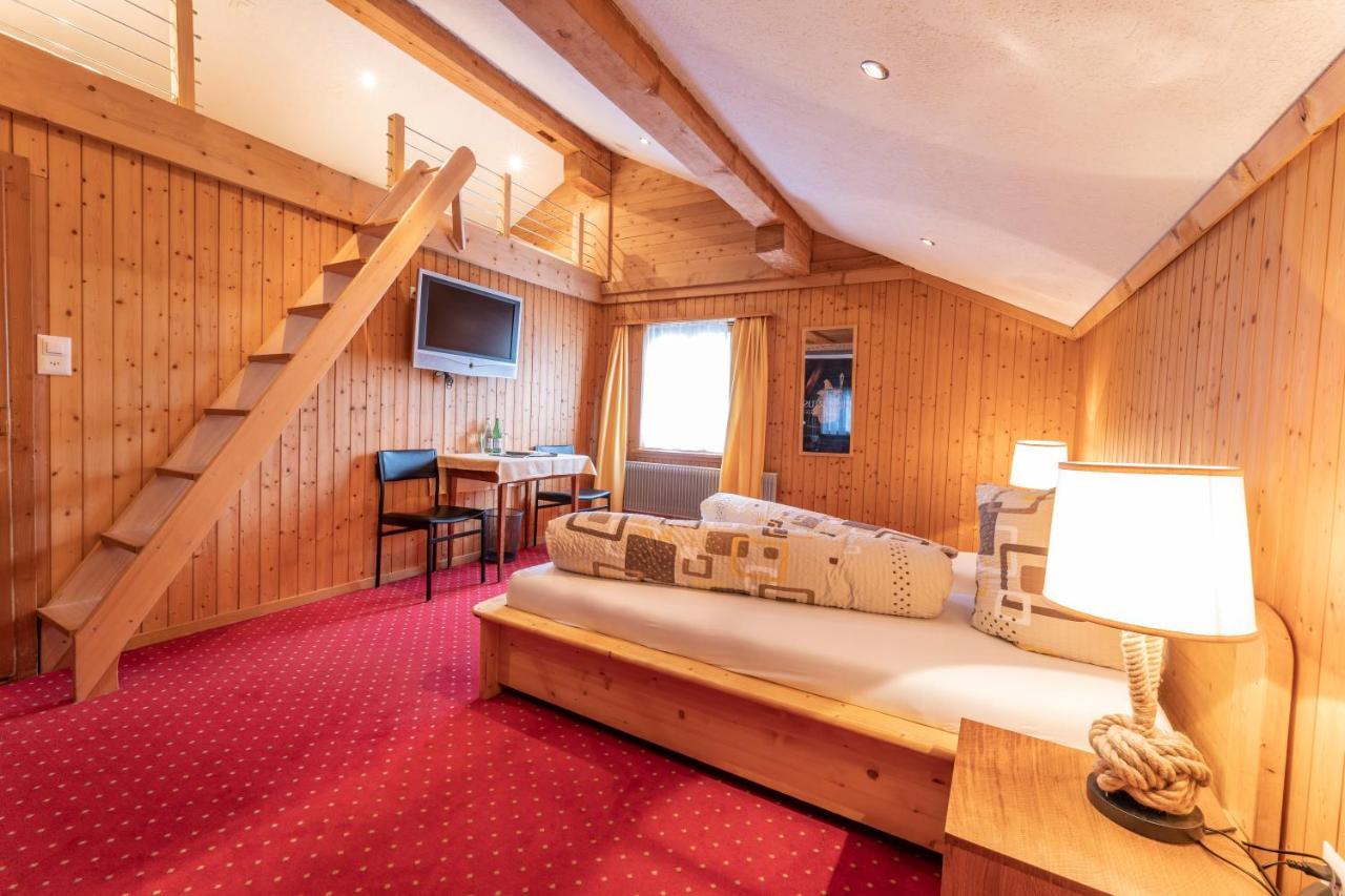 Landgasthof Sommerfeld Pragg-Jenaz ภายนอก รูปภาพ